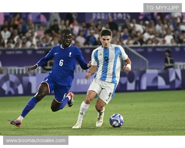 切尔西关注阿尔瓦雷斯夏季争夺