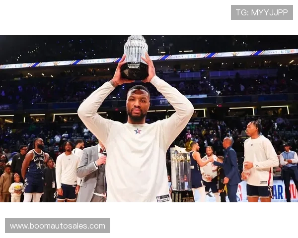 麦基三项称王再荣膺队内MVP